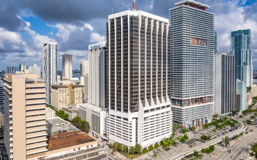CBRE has arranged a $213.3-million loan for One Biscayne Tower in Miami, FL on behalf of CP Group, Rialto Capital Management and Sabal Capital Partners.