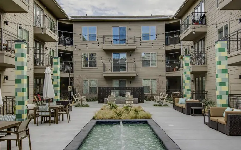 340-unit Skyline Farmers Market bought by SPI Advisory