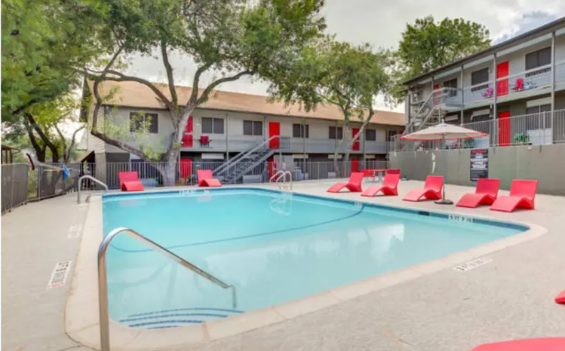 Disrupt Equity buys 369-unit Array Apartments in Austin