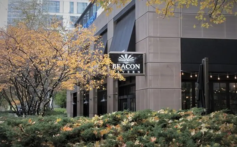 SVN Chicago Commercial arranged a lease for a new restaurant concept that will replace the former Beacon Tavern in Chicago's Near North