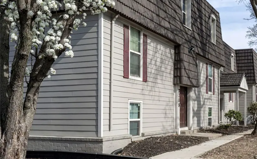 CHI Antioch Crossing apartments Overland Park KS