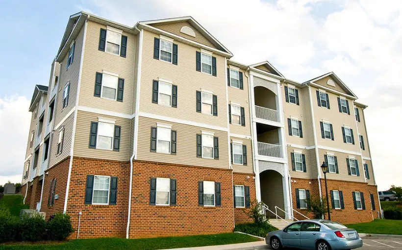 DSP Real Estate Capital has acquired of The Greens at Sunchase apartments in Farmville, VA for $21.7 million.