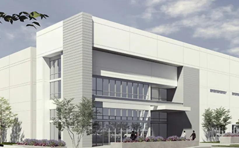 Hillwood Building 1.7 million square foot industrial project in AllianceTexas