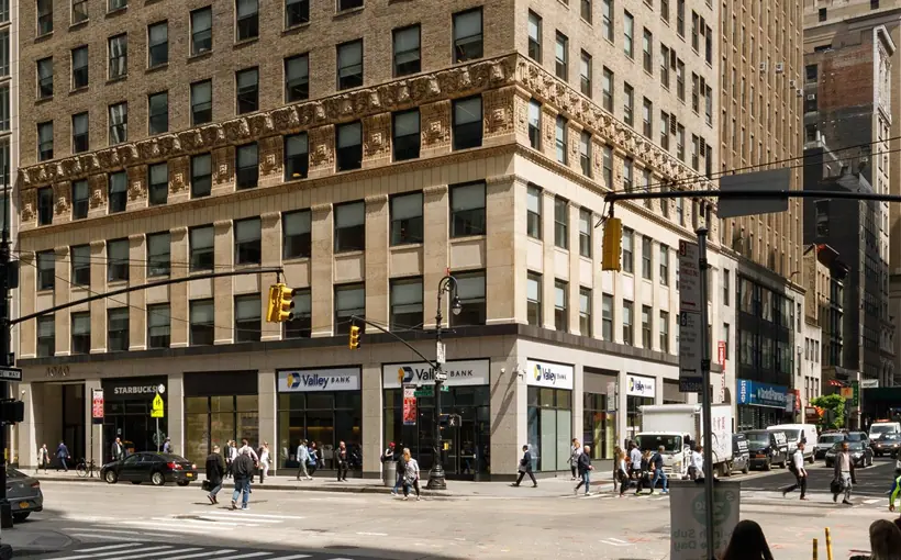 Valley Bank has renewed its lease for 4,500 square feet of bank branch space at 1040 Ave. of the Americas in Midtown Manhattan