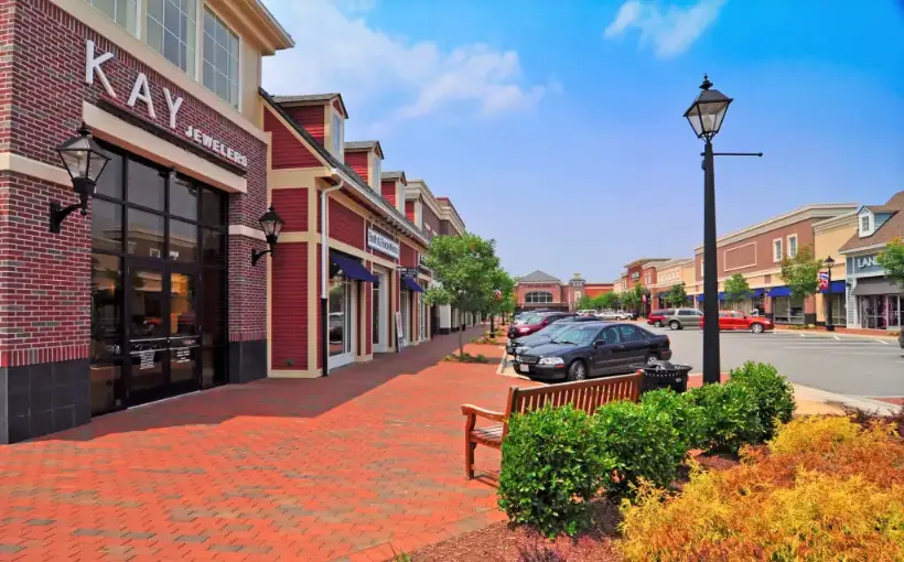 Colliers has provided a $30.5-million refinancing for the New Town Shops on Main lifestyle center in Williamsburg, VA.