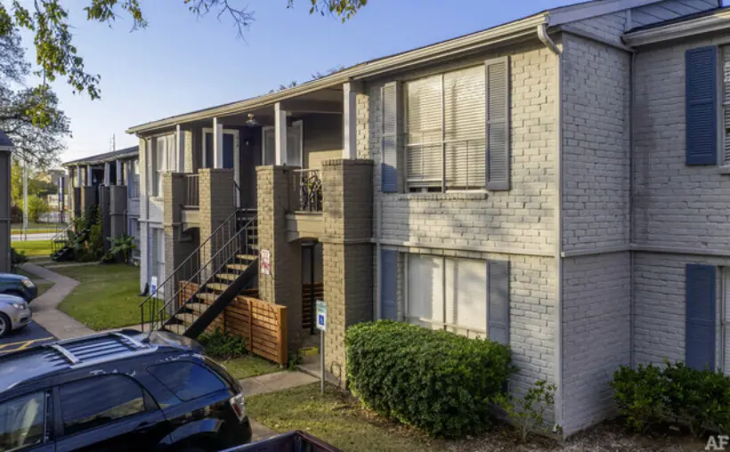 392-Unit Bend at Oak Forest in Houston sold by Excelsa Properties