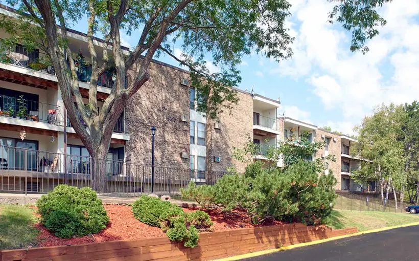 Monument Capital Management acquired Talus apartments in Plymouth, MN