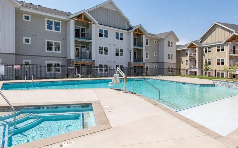 JLL arranges refi loan for Greeley apartments