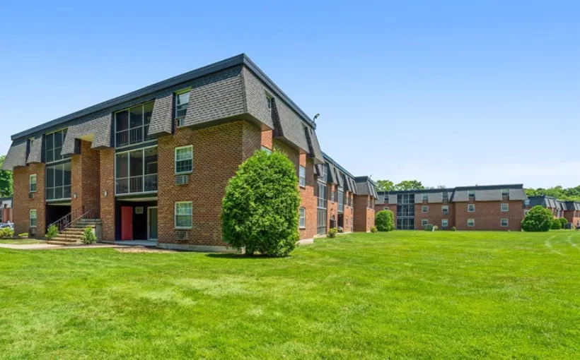 Arrowpoint Properties has acquired ReNew Tatnuck Square apartment community in Worcester, MA for $26.7 million.