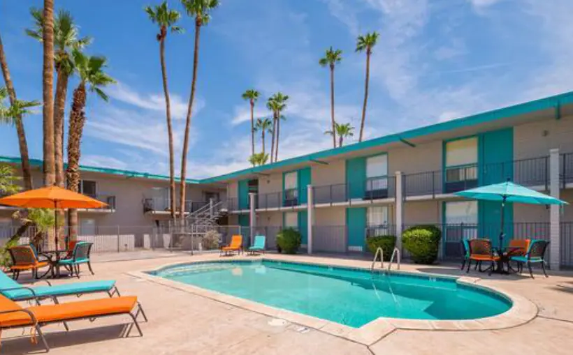 Vintage Phoenix Apartments traded for $21 million