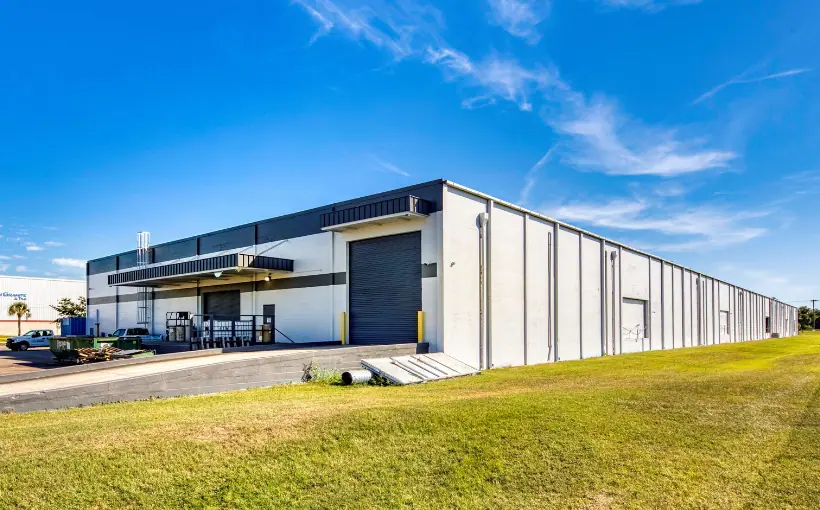 Thor Equities Group purchased a 13-property industrial portfolio in Tampa, FL from RS Tampa International for $37 million.