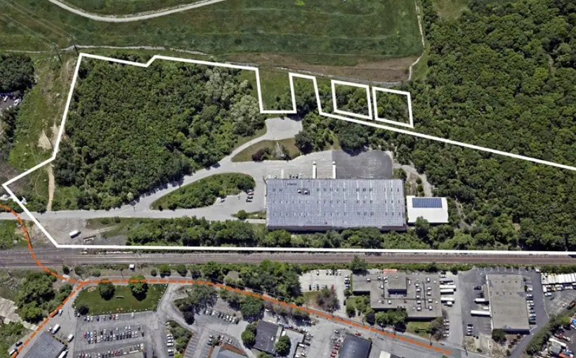 FRH Realty, LLC, has purchased 19.6 acres at 316 New Boston Street in Woburn, MA to develop a multifamily community.