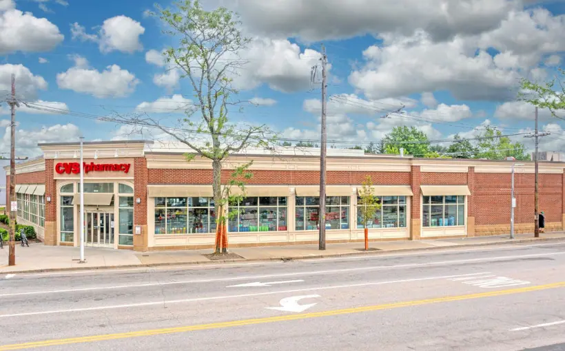 SRS Real Estate Partners has completed the $16-million sale of the CVS-leased building at 655 Mount Auburn Street in Watertown, MA.