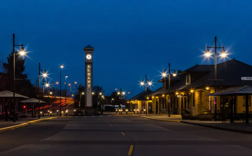 Albany Retail Center Building Changes Hands for $6M