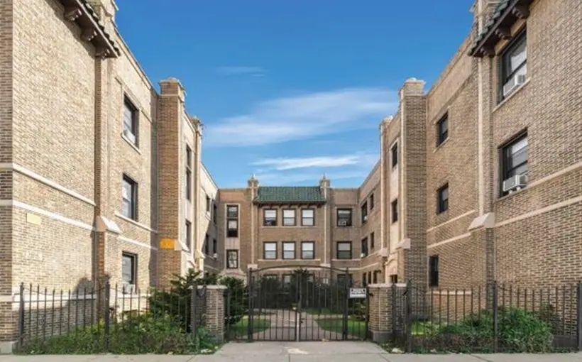 1149 S. Mason Ave. is a courtyard apartment building in the Austin neighborhood of Chicago's West Side