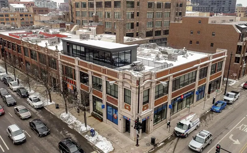 Chicago developer R2 acquitred 800 West Washington Boulevard in 2016