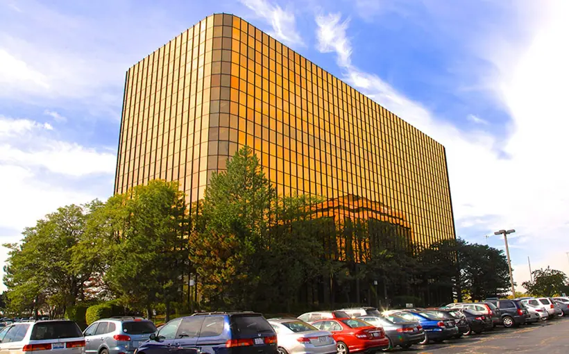 Crossroads Corporate Center is an office property in Rolling Meadows, IL owned by Stahelin Properties