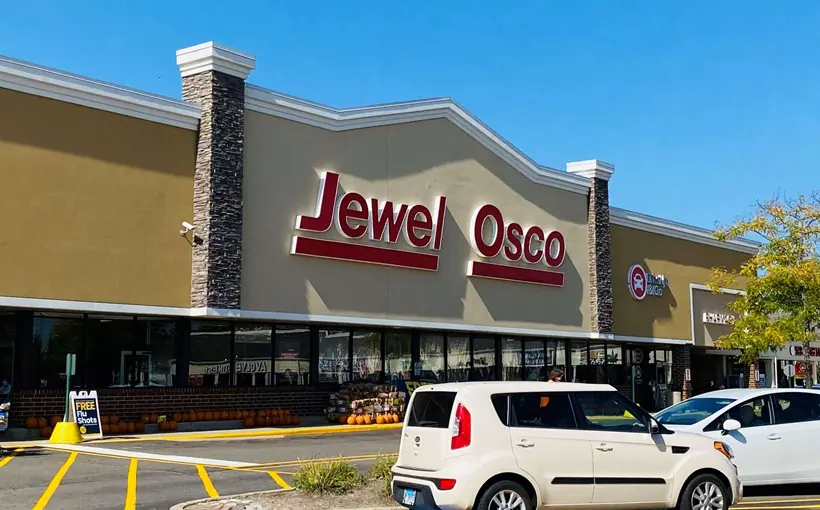 Liberty Square shopping center in Wauconda, IL is anchored by a Jewel-Osco supermarket