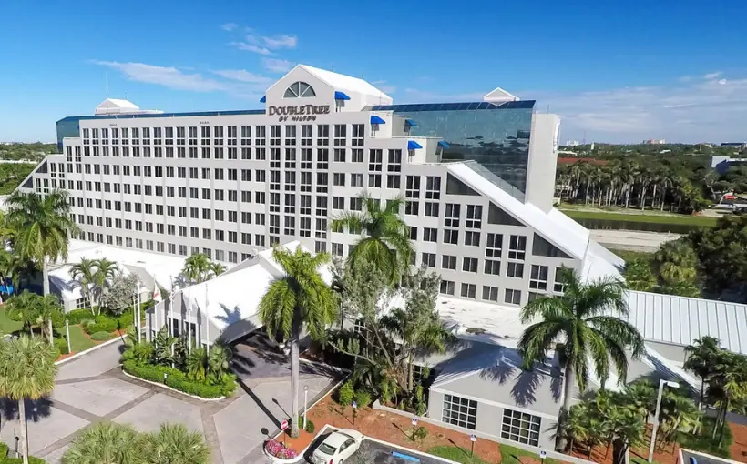 DoveHill Capital Management has acquired DoubleTree By Hilton Hotel Deerfield Beach – Boca Raton in Deerfield Beach, FL.