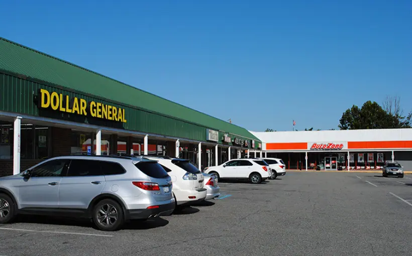 Colliers has completed the sale of the Hayes Plaza shopping center in Hayes, VA.