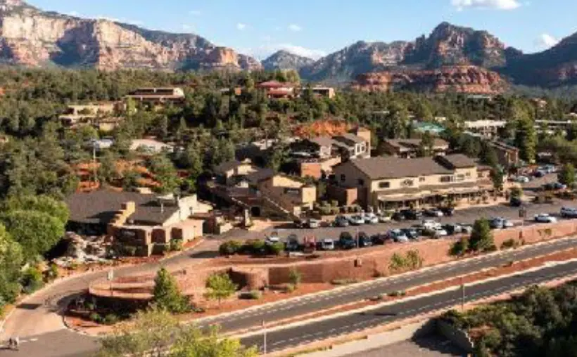 Sedona Shopping Center sells for $12.45 million