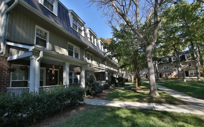 Arlington, VA-based Blackfin Real Estate Investors has sold The Avenue Apartments in Greensboro, NC for $67 million