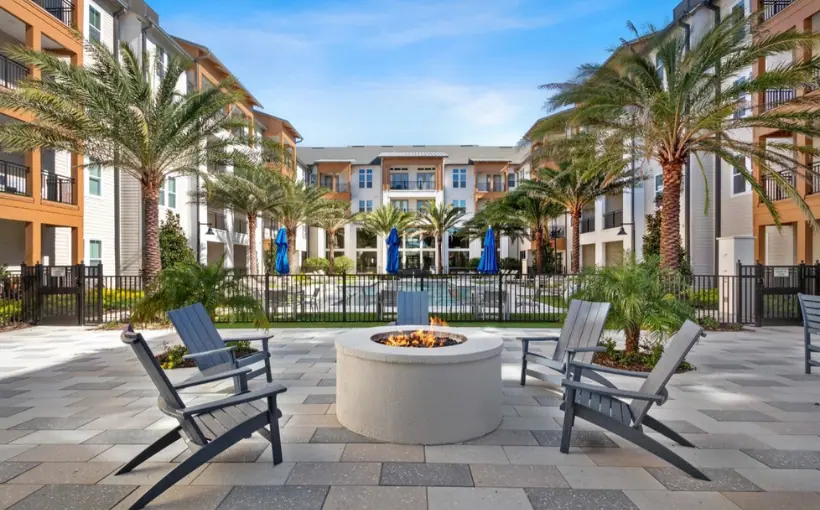 Parkway Properties and Silverpeak have sold The Helix at Lake Mary apartments in Lake Mary, FL for $125.1 million.