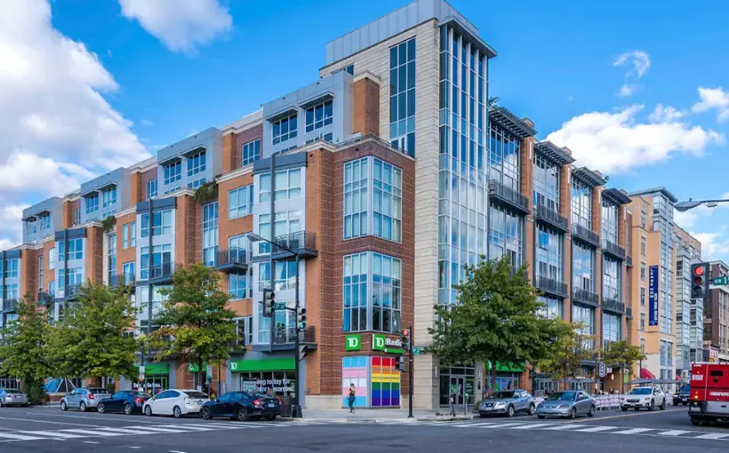 A 4,403-square-foot retail condo leased to TD Bank on the ground floor of the Metropole Condominiums located at 1515 15th Street Northwest in Washington, DC has traded for $7.6 million.