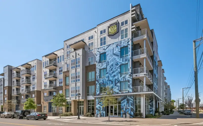 HHHunt has completed its $91-million acquisition of Abberly NoDa Vista, a 261-unit apartment in community in Charlotte, NC.