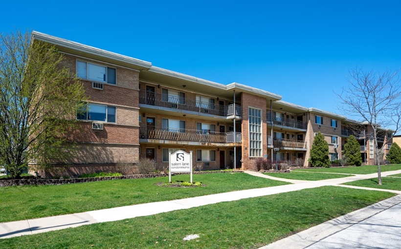 202-222 N. Salem Ave. is a 34-unit multifamily property in Arlington Heights, IL