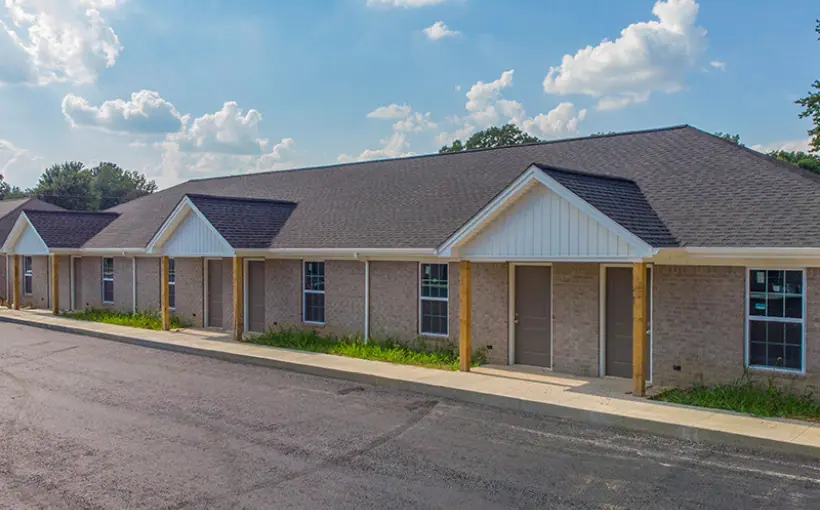 Jennings Management and BTJ Rental, LLC, have sold a 144-unit apartment portfolio in Murray, KY for $13.7 million.