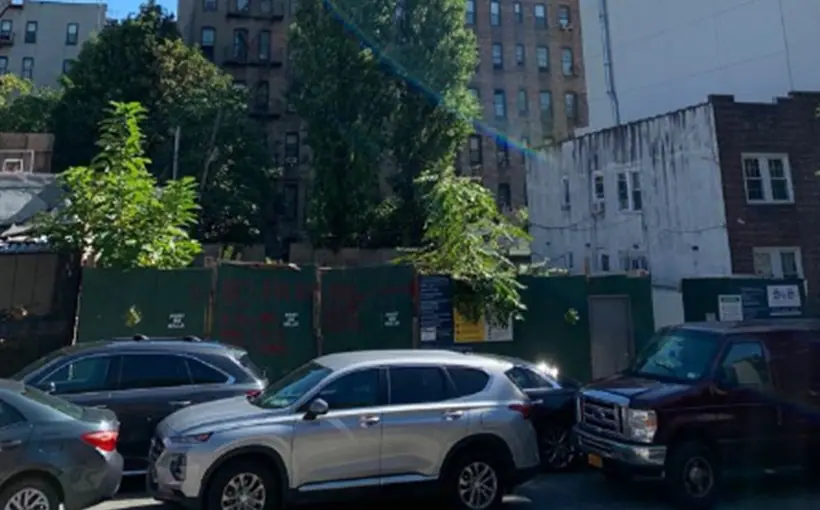 17-19 Lamont Court is a residential development site with fully approved plans in central Brooklyn
