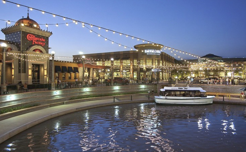 Woodlands to add 80K SF of retail and two hotels
