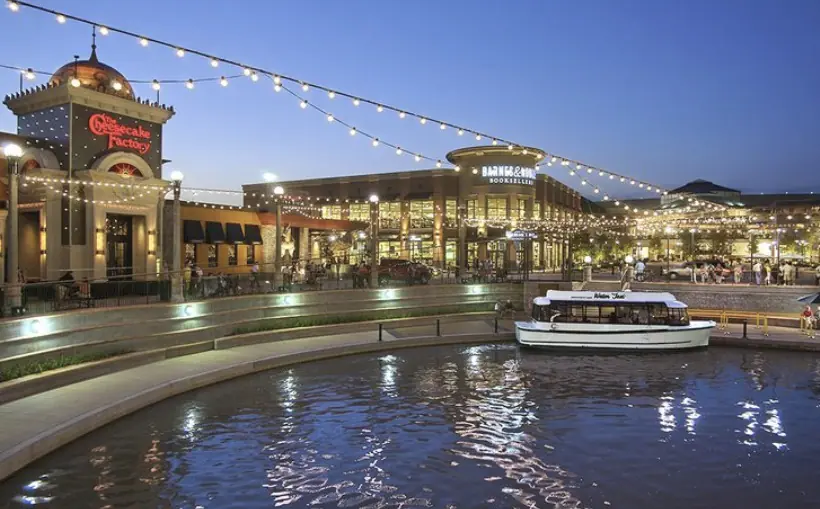 Woodlands to add 80K SF of retail and two hotels