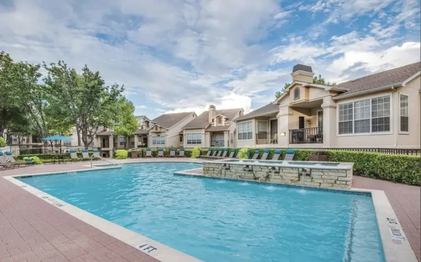 CAF Funds/Goldman Sachs Group buy 8 Texas multifamily community
