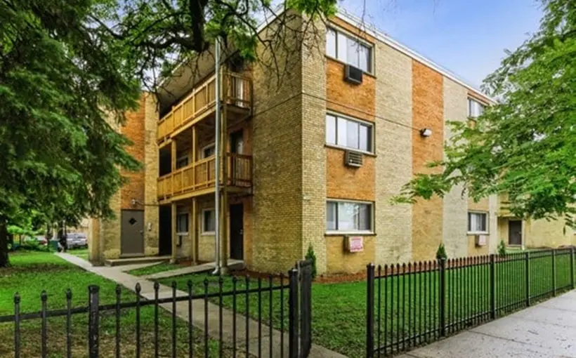 Pangea Properties has agreed to sell its portfolio of 400 Chicago multifamily properties for approximately $600 million