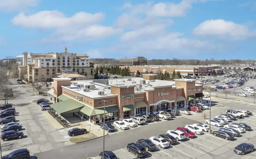 Faris Lee Investments brokered the sale of Fortune Park Shoppes, an eight-tenant strip shopping center in Indianapolis