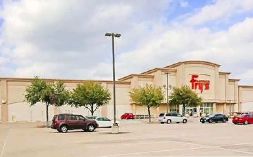 LaTerra converts old Fry's into self storage/retail in Irving