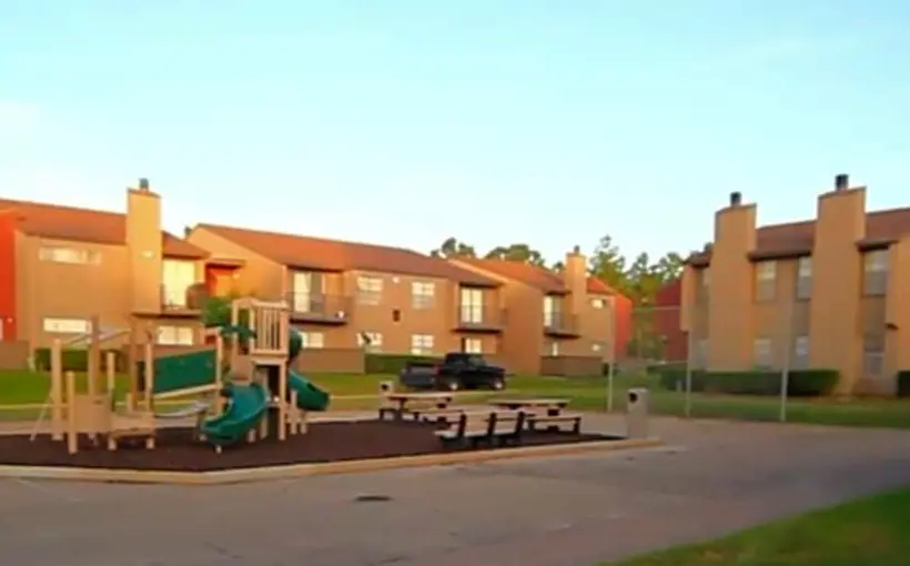 Basis Group Arranges three Texas multifamily refi loans