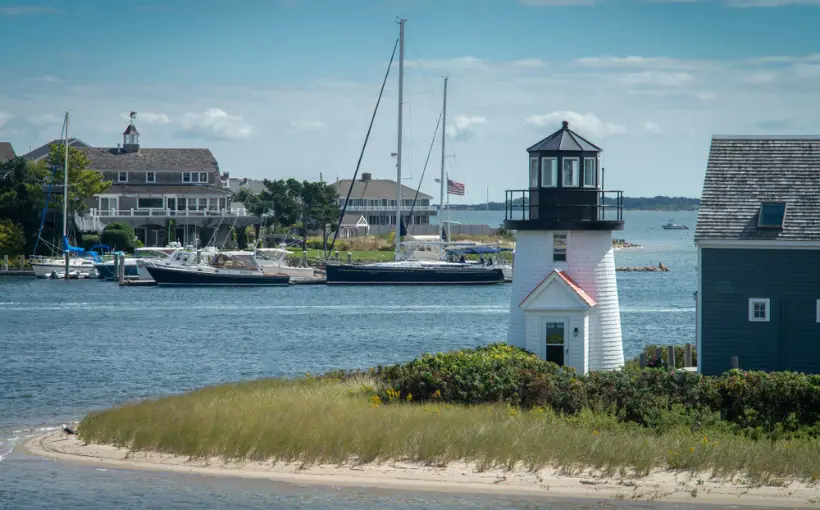 Linchris Hotel Corporation has acquired the Cape Codder Resort & Spa a 266-key hotel on Cape Cod in Hyannis, MA, from Catania Hospitality Group.