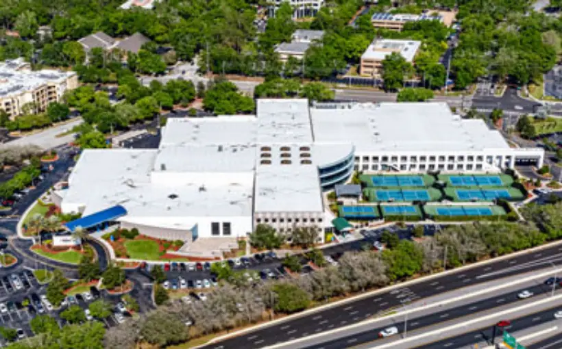 Genesis Health Clubs has acquired the RDV Sportsplex, a 362,813-square-foot Class A multipurpose office, sports and recreation facility located in Maitland, FL.