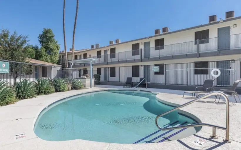 Northmarq gets creative with Phoenix apartment sale