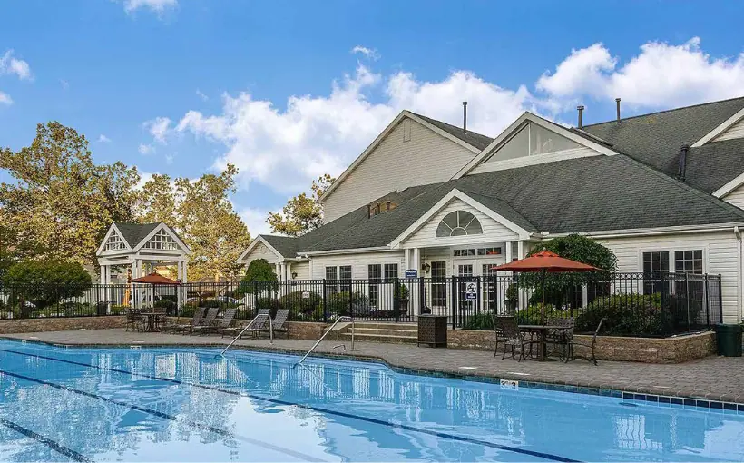 A JV of Harbor Group International, LLC and Cammeby’s International Group have acquired The Pavilions multifamily community in Manchester, CT.