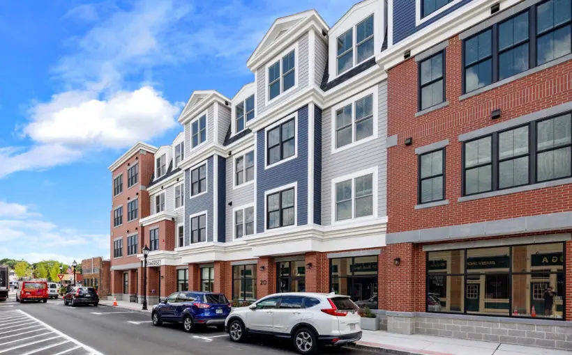 The Procopio Companies has completed construction on The Somerset mixed-use development located at 10 Somerset Avenue in Winthrop, MA.