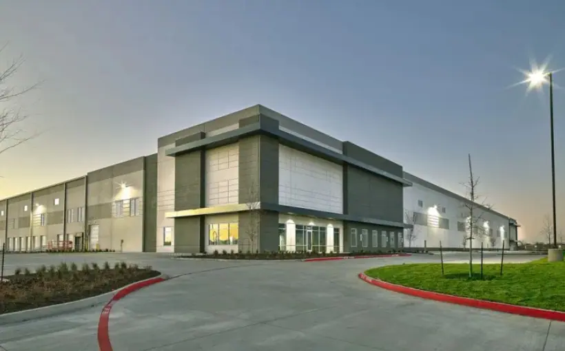 Samsung takes over new 671,000SF VanWest logistics hub