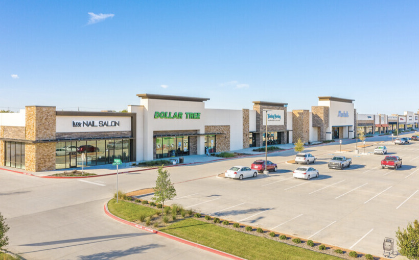 Oklahoma investor picks up Fort Worth power center