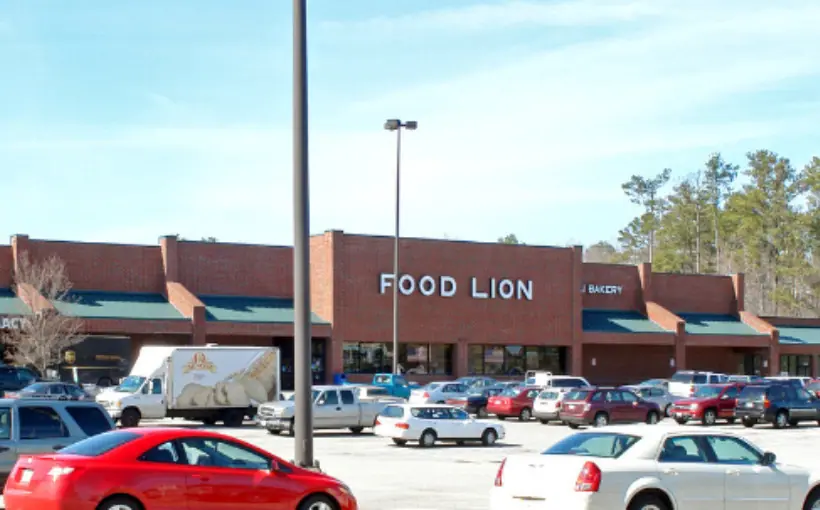 SRS Real Estate Partners has completed the $4.9 million off-market sale of Walter Reed Plaza, a neighborhood retail center in Gloucester, VA.