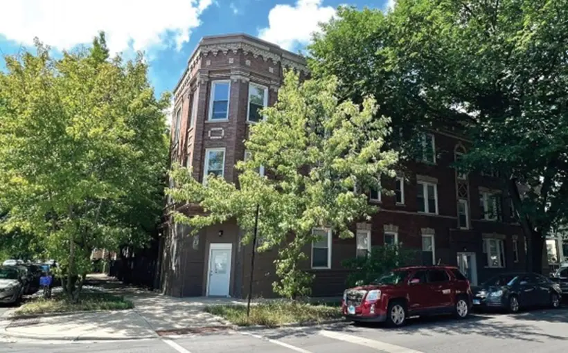 Essex Realty Group closed the sale of a six-unit multifamily property in Chicago's Humboldt Park neighborhood