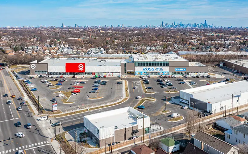 JLL Capital Markets arranged a $40-million refinancing on behalf of The Jaffe Companies for Edens Collection, a retail center located in Chicago