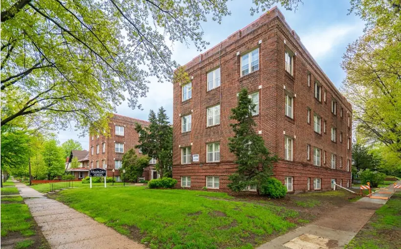 Marcus & Millichap's Minneapolis office arranged the sale of Lincoln Court Apartments in St. Paul, MN.